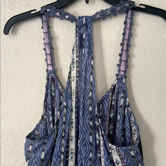 Like New! Free People Elegant Black and Purple Cami Top in Size L - Picture 6 of 11